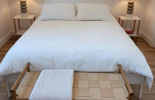 Collingwood House | Entire home available for short term, ski season rental in Collingwood