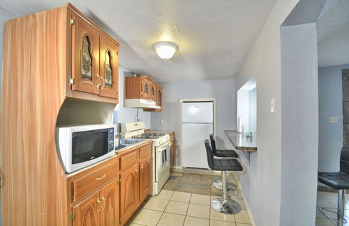 Biggs Field House | Entire Home Centrally Located Near Bel Air unit 3