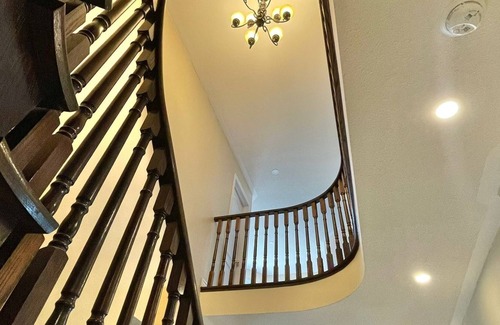Churchill Meadows House | Entire home in Churchil Meadows