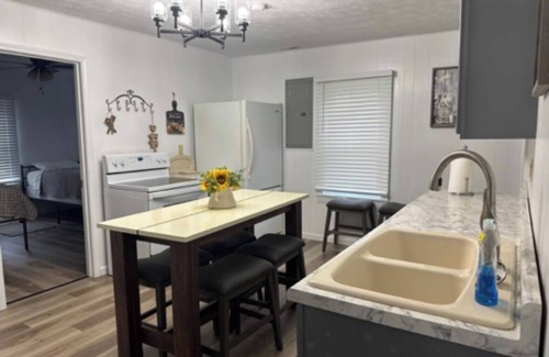 Russell Springs House | Entire Home in Russell Springs, KY