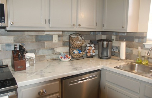 Northeast Virginia Beach House | Entire Home - Pet Friendly - Close to Beach - 2 Guests