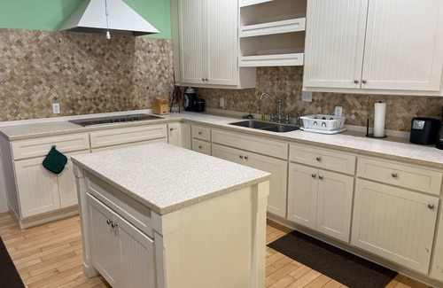 Savannah Beach House | Entire home with multiple suites, saltwater pool, washer & dryer