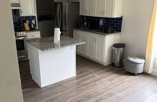 Fort Worth House | Entire Home with 6 Beds and Parking