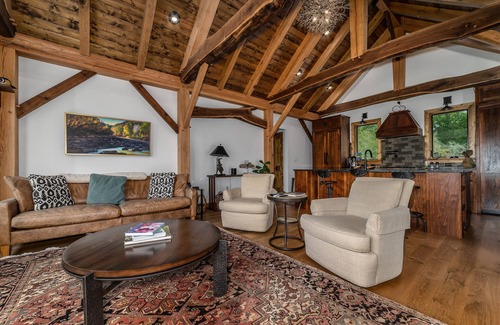 Rockbridge Baths Cottage | Entire luxurious cottage in Rockbridge Baths, Virginia