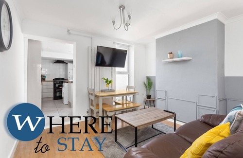 Barrow-in-Furness Apartment | Entire Modern House City Center