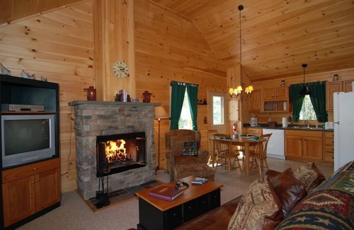 Rangeley Cabin | Entire private beautifuly fully appointed log cabin with Shared Lake Frontage.
