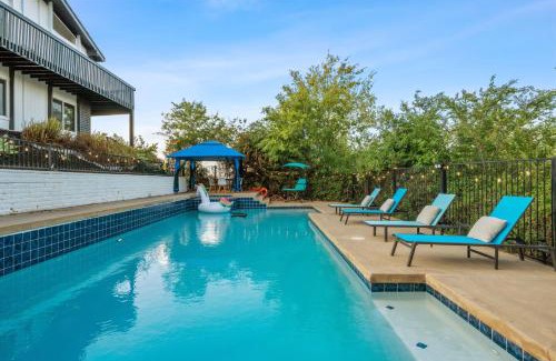 El Cajon House | Entire Private Big Yard, View, 4BR, King Bed, 10 Parking, Available Now