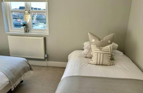 Liverpool House | Entire Town House In Liverpool Marina