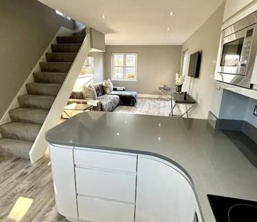 Liverpool House | Entire Town House In Liverpool Marina