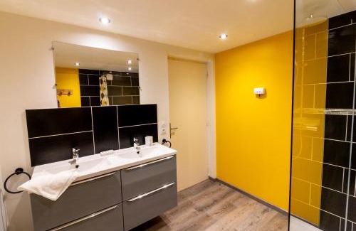 Sarlat-la-Caneda Apartment | Entre 2 Jardin Drap compris et Barbecue