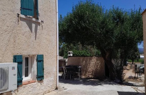 La Londe-les-Maures Apartment | Entre terre et mer