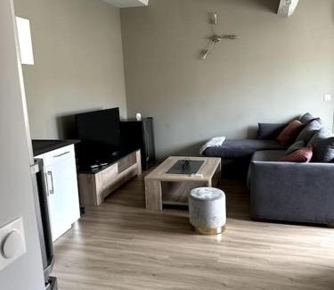 Mireval Apartment | Entre Vignes et Mer, avec Wifi, Clim et Netflix