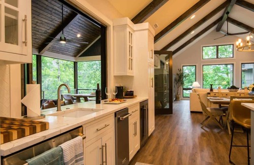 Lake Lure House | Epic 5BR w/Double Living Areas On Lake Lure