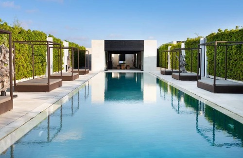 Laksmana Villa | EQLt1 Bedroom Pool Villa - Breakfast