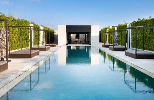 Laksmana Villa | EQLt1 Bedroom Pool Villa - Breakfast