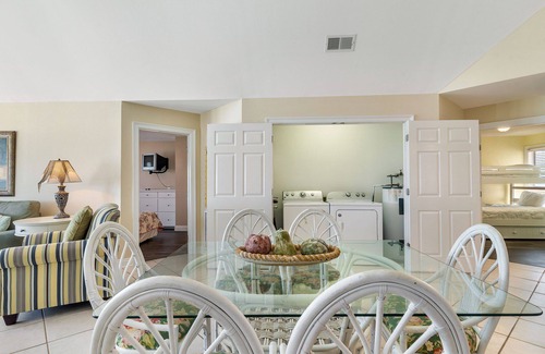 Gulf Shores House | Erica's Sandpiper. 8BR Beachfront. Heatable Pool. Single story!