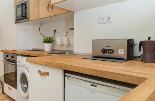 Belso-Ferencvaros Apartment | Erkel House I Grand I 2bathr