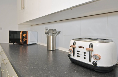 Crewe Apartment | Ernest House - By Sigma Stays