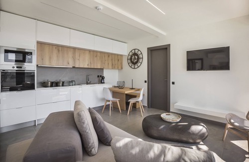 Valerianos Hotel | Erolidae Villas