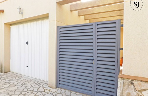 Les Tres Cales Ski Chalet | Pleasant villa with pool (A)