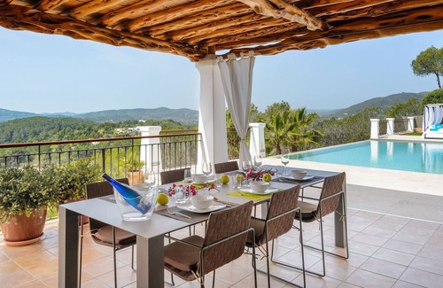 Sant Carles de Peralta Villa | LLOSAS DE DALT (CAN) Villa. Ibiza. Spectacular house near Las Dalias street market