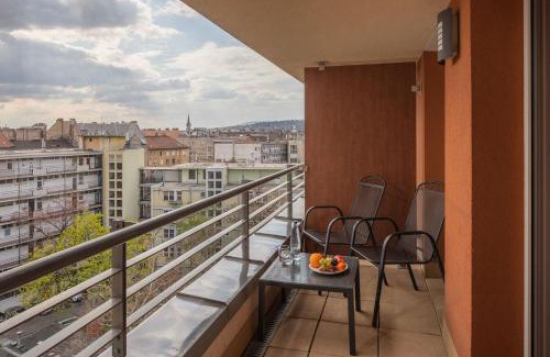 Corvin negyed Hotel | Escala Hotel & Suites