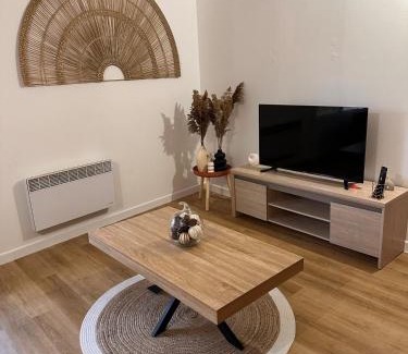 Manosque Apartment | Escapade Provençale à Manosque - Centre Historique