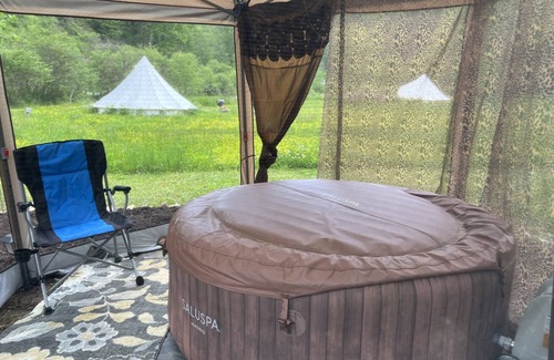 Bryson City RV Rental | Escape ! 2 bedroom tent in mountain valley with HotTub.