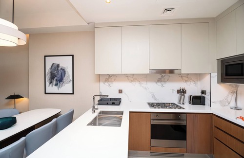 Downtown Dubai Apartment | Escape 24 2BR Apartment at Address Opera - High Floor with Stunning Views