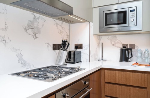 Downtown Dubai Apartment | Escape 24 2BR Apartment at Address Opera - High Floor with Stunning Views