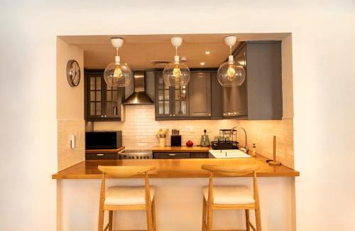 The Greens Apartment | Escape 24 Spacious 3BR Retreat in Al Sidr 2 The Greens