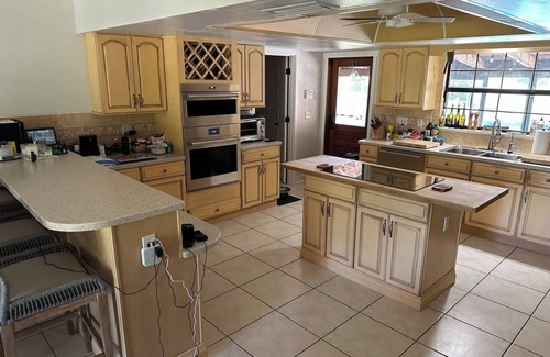 Englewood House | Escape to a Secluded 3-Bedroom Ranch Home with Pool, Billiards & Nearby Beaches