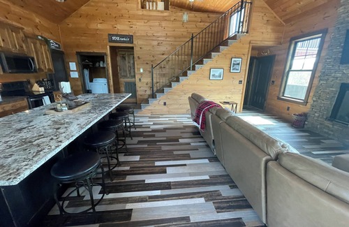 Mineral Bluff Cabin | Escape to Copper Ridge Cabin in Mineral Bluff Georgia