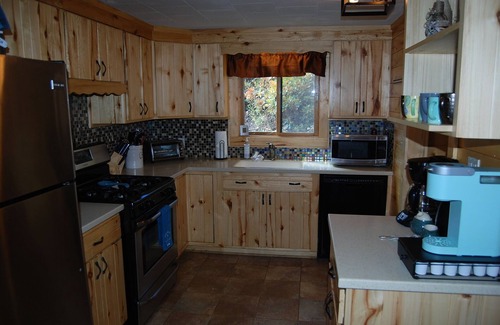 Howard Cabin | Escape to cozy Cotopaxi cabin, just a quick drive away from Arkansas River