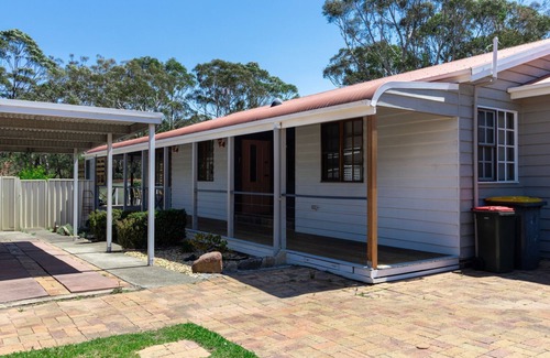 Sussex Inlet House | Escape to gorgeous Swan Lake.