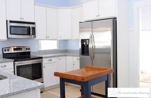 Surf City House | Escape to great views of the ocean & sound in this sun soaked reverse plan home