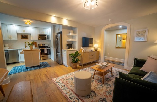Stroudsburg Apartment | Escape to Main Street