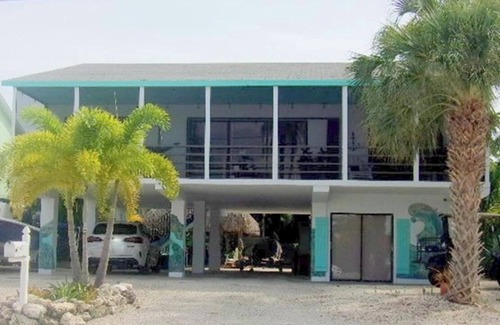 Key Largo Apartment | Escape to paradise in this cozy 1/1 with access to private ramp in Key Largo!