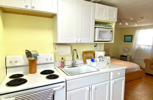 North Truro Apartment | ESCAPE TO THE CAPE! Cancellation Opening! Aug 13-17!