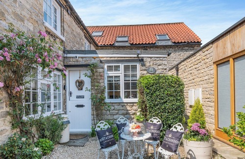 Pickering Cottage | Escape to the country to the beautiful Moors market town of Pickering.