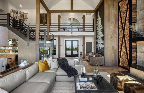 Dundee House | Escape to Wine Country Luxurious Getaway Awaits