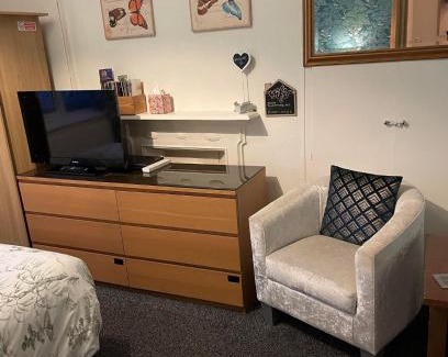 Lytham St. Anne's Bed & Breakfast | EsJays at Knowles House