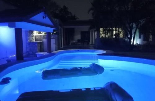 Merida Municipality Apartment | Espacio creado para 3 personas con piscina