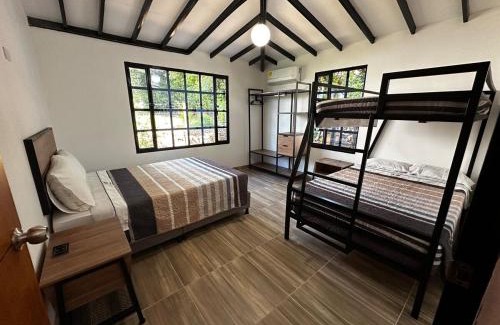 Melgar House | Espectacular Casa Campestre con capacidad para 12&1 huespedes