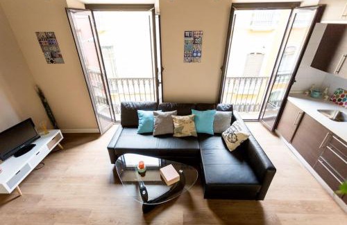 Encarnacion-Regina Apartment | ESSE Ático. Precioso ático con terraza en pleno centro