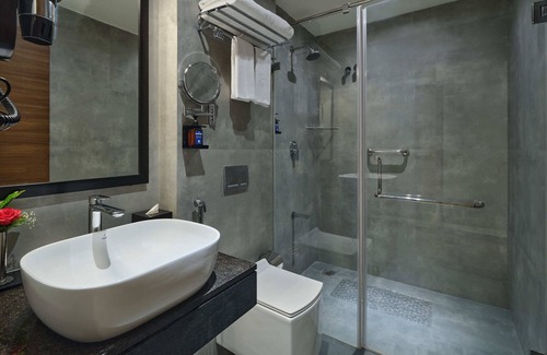 Karappakam Hotel | Essentia Premier Hotel Chennai OMR