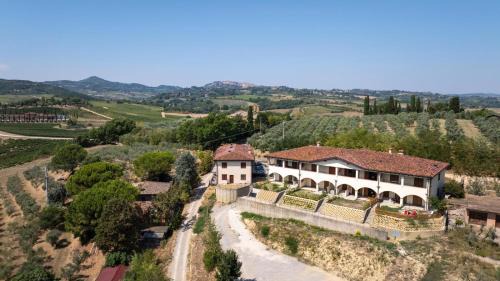 Cervognano Montenero Apartment | ESSENZA di TOSCANA apartment with view