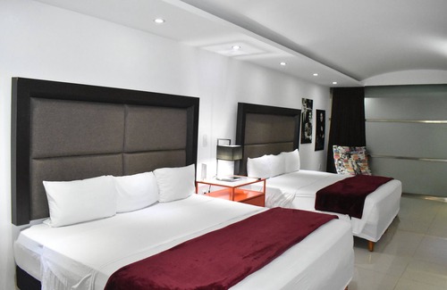 Punta Cancun Hotel | Essenzia de Cancun