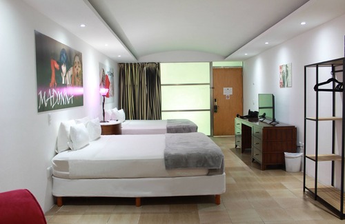 Punta Cancun Hotel | Essenzia de Cancun