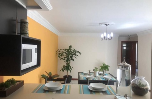Guadalajara Apartment | *~Estacionamiento Seguro ¬ WiFi ¬ 5 min Expo GDL~ Restaurantes y Plaza del Sol*